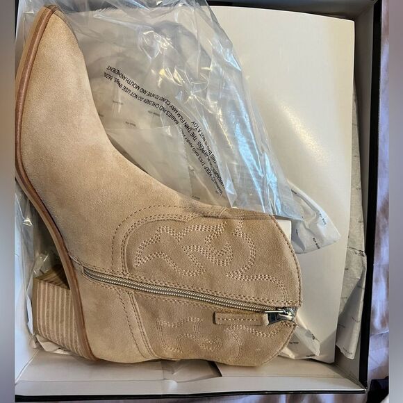 New dolce vita cowboy boots - Picture 2 of 3